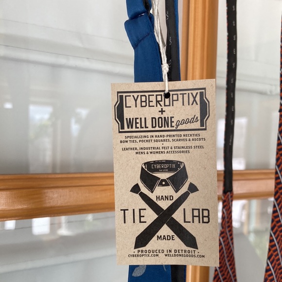 Bow Ties - set of 2 - Picture 4 of 5